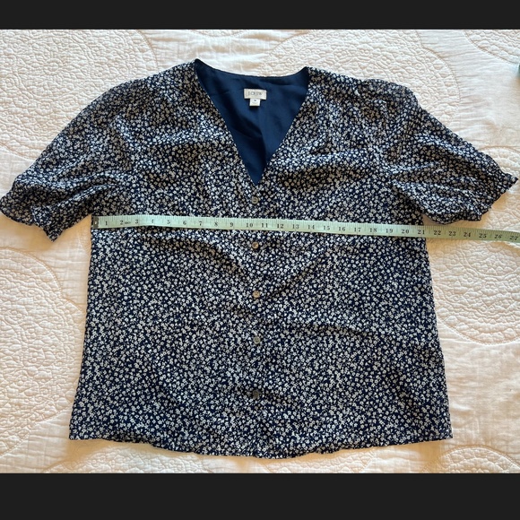 J Crew Factory V-Neck Puff Sleeve Blouse in Antique Navy - Picture 3 of 8
